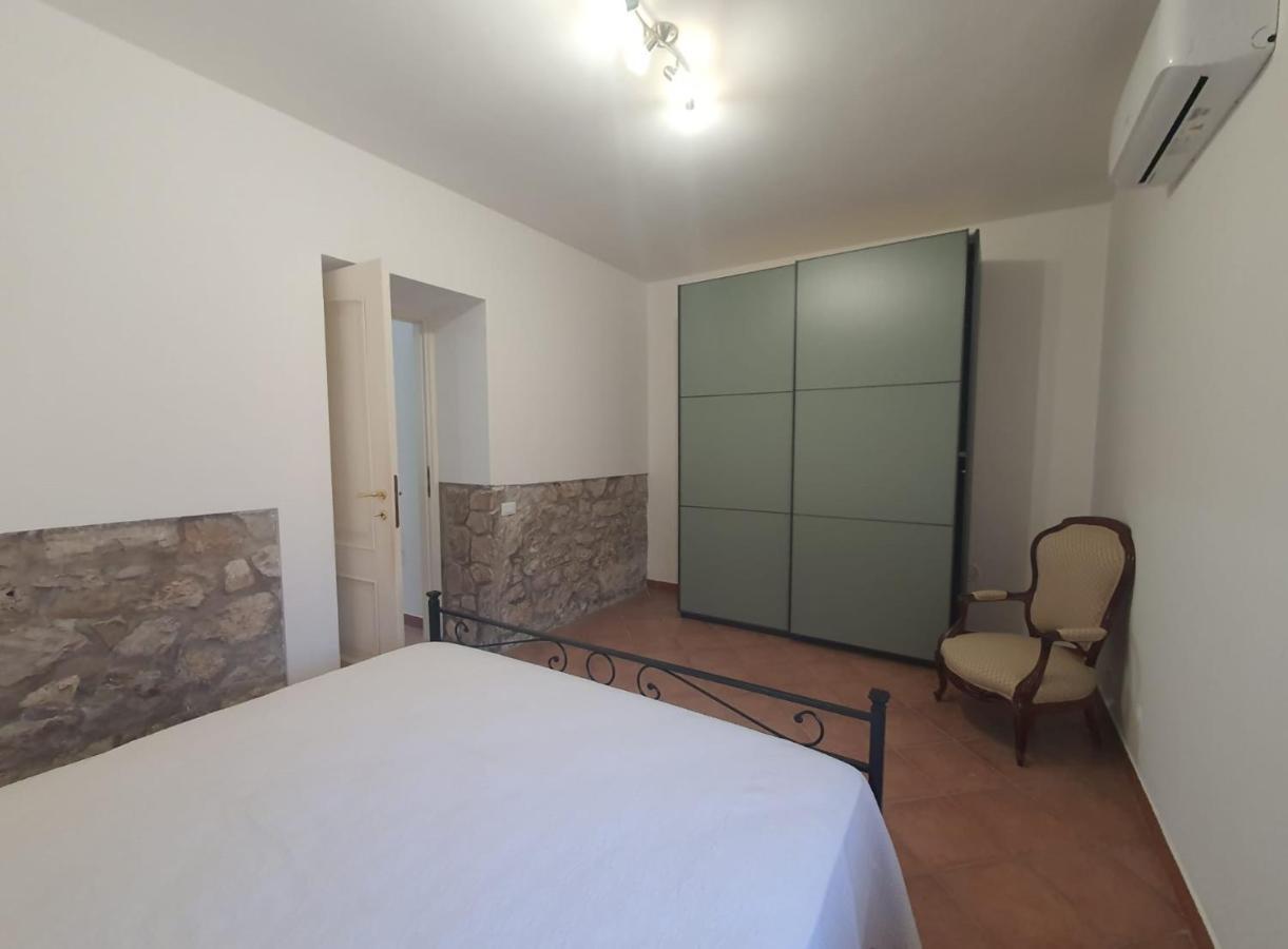Casa Pepe - Fondi Vertice Rooms Eksteriør billede